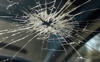 The Dangers of Driving with a Cracked Windshield in Tennessee